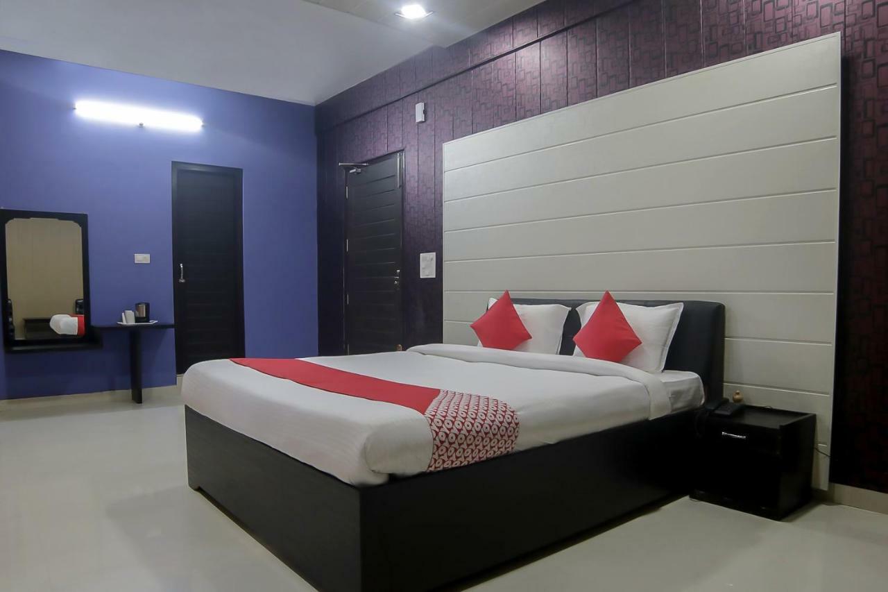 Oyo 30488 Satkar Hotel Pithorāgarh Εξωτερικό φωτογραφία