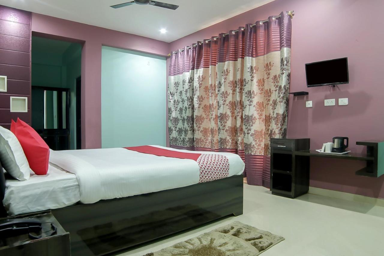 Oyo 30488 Satkar Hotel Pithorāgarh Εξωτερικό φωτογραφία