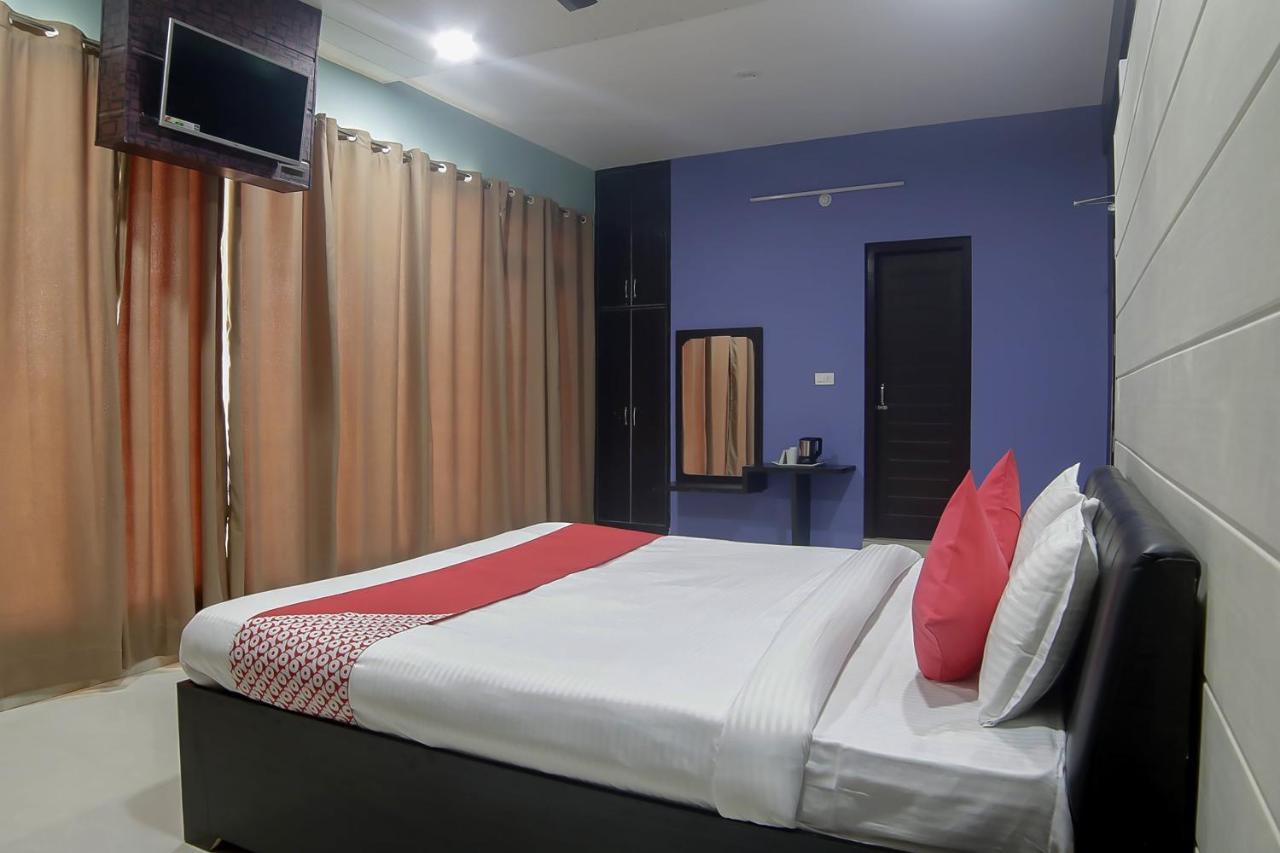 Oyo 30488 Satkar Hotel Pithorāgarh Εξωτερικό φωτογραφία